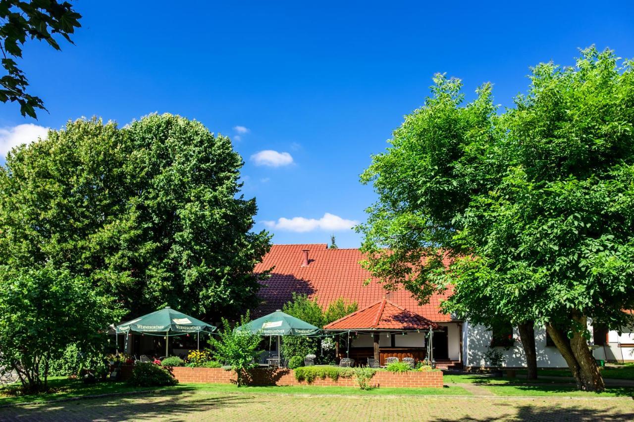Hotel & Restaurant Lindengarten Lübben Exterior foto